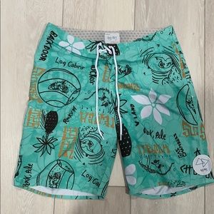 Men’s bathing suit trunks